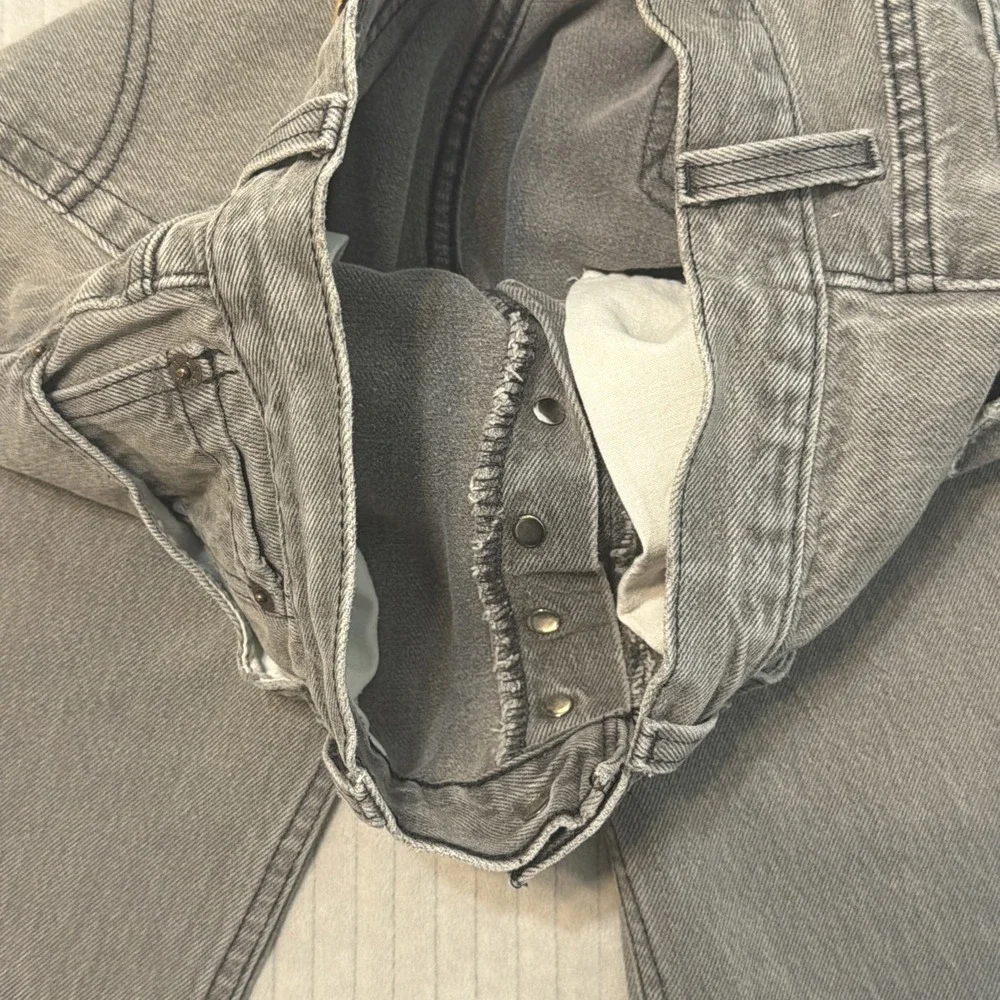 Vintage Levis 501 Jeans Mens 30x31 Gray Straight Button Fly 90s USA Tag 31x32
